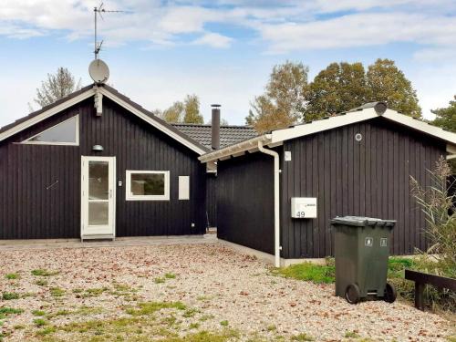Hoensinge House | 6 person holiday home in Højby