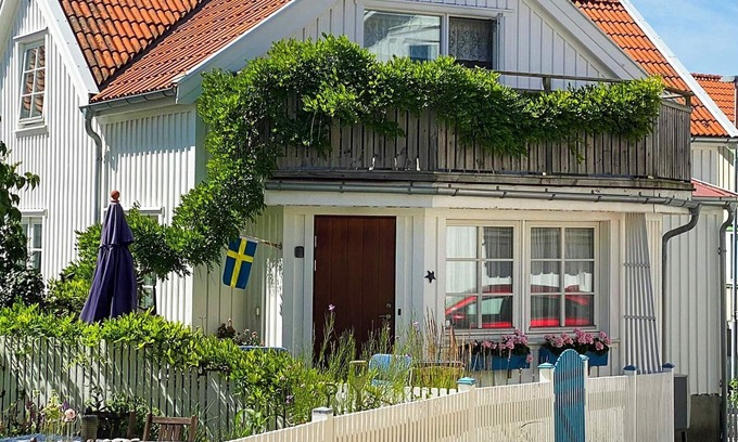 Skaerhamn House | 6 person holiday home in SKÄRHAMN