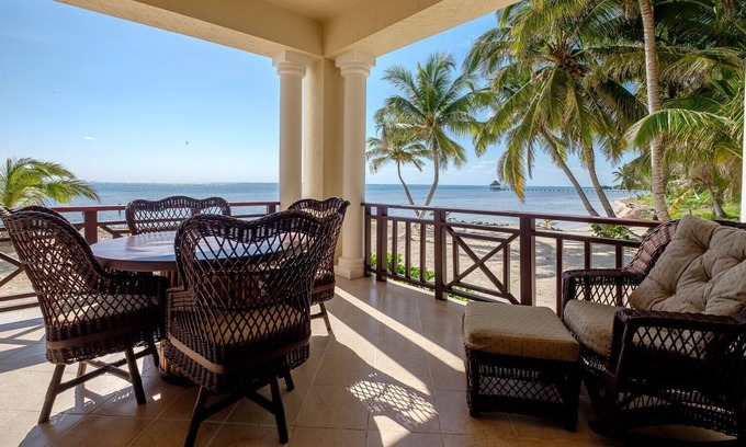 San Pedro Condo | 602 - 1st Floor Ocean View Suite