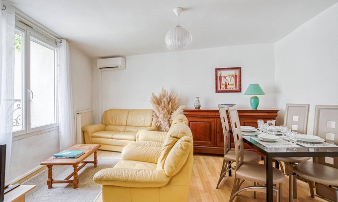 Centre Historique Apartment | 62 m² Apartment ∙ 1 bedroom ∙ 4 guests