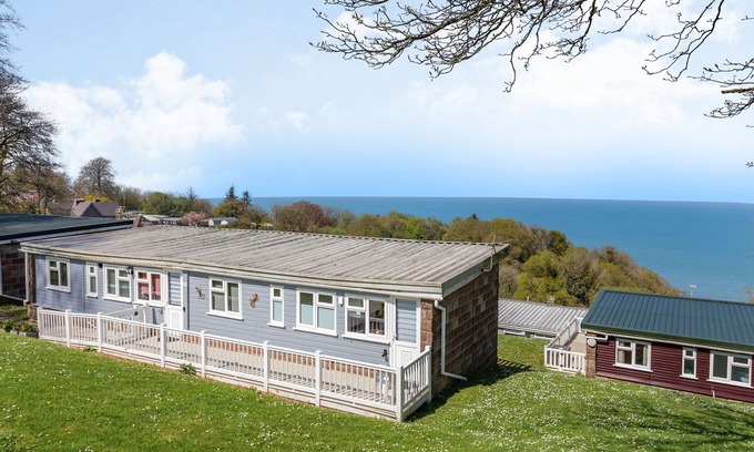 Bucks Cross Cabin | 62 SEA VALLEY CHALET, pet friendly in Woolfardisworthy