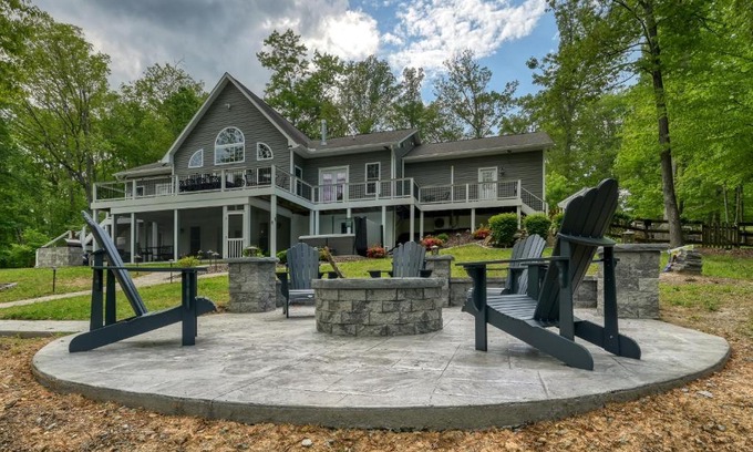 Morgan II House | 6203 Bills Road