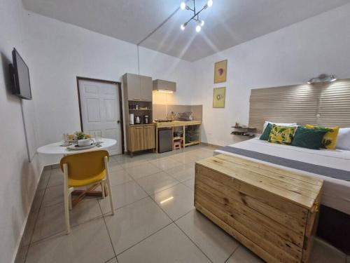 La Libertad Apartment | 7 Beach Suite w/pool by Madriguera