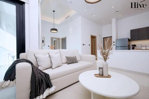 Jebel Ali Apartment | 7 By Aurora 203