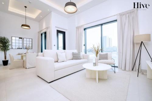 Jebel Ali Apartment | 7 by Aurora 205