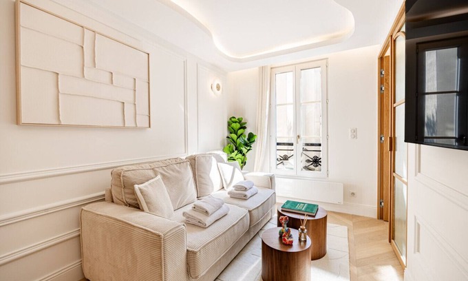 Sorbonne Apartment | 7. New suite 4 persons- Saint Germain Notre-Dame