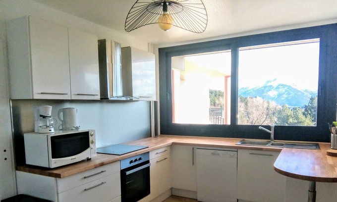 Egat Apartment | 7-person apartment with panoramic view near the golf course