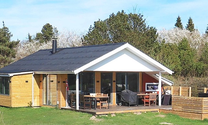 Ertebølle House | 8 person holiday home in Farsø