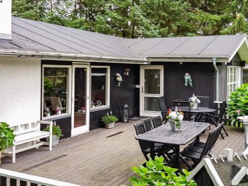 Hou House | 8 person holiday home in Hals-By Traum