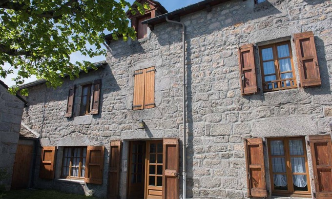 Fau-de-Peyre House | 80 m² Gîte ∙ 4 bedrooms ∙ 7 guests
