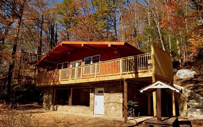 Gatlinburg House | #820 Honeymoon Hideaway