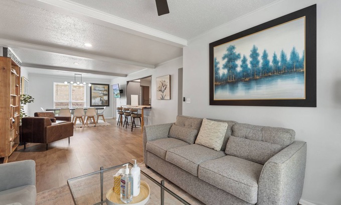 Central Oklahoma City House | 8BR Near Route 66 + Lake Overholser | Laundry Room & Pool Table #08