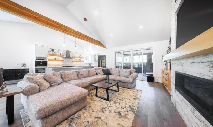 Deer Park House | 9 Lassen