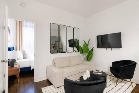 Upper East Side Apartment | 91-2A Stylish 3BR 2Bth with W D