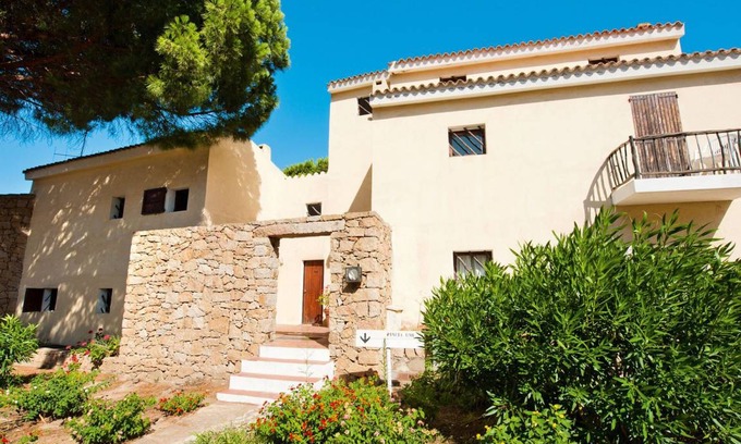 Baja Sardinia Apartment | 95 m² Apartment ∙ 3 bedrooms ∙ 6 guests