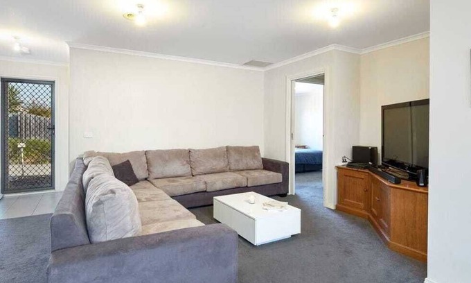 Pakenham House | A Cosy Place to Stay