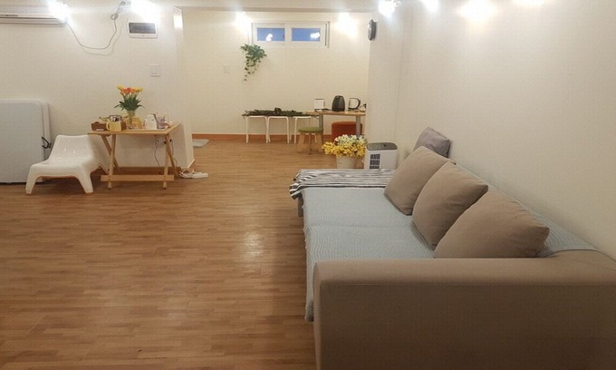Sillim-dong Apartment | A cozy fully furnished studio whole rent apartment near SNU