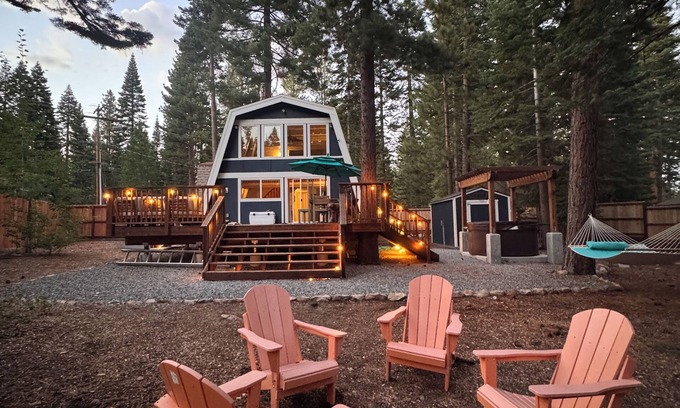 Carnelian Bay Cabin | A-Frame- Fenced Backyard, Pet OK, Walk2Beach, Hot Tub, Near Northstar/Palisades