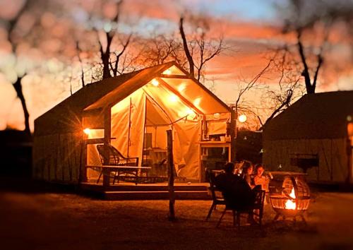 Fentress House | A Glamping Getaway near Kingsbury, Texas - Tranquil Safari Tent on the San Marcos River
