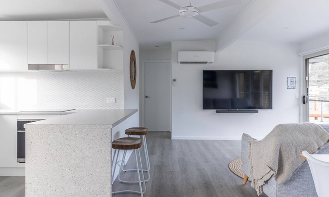 Sussex Inlet House | A Lyttle bit of Paradise