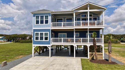 Yaupon Beach House | A Perfect Landing