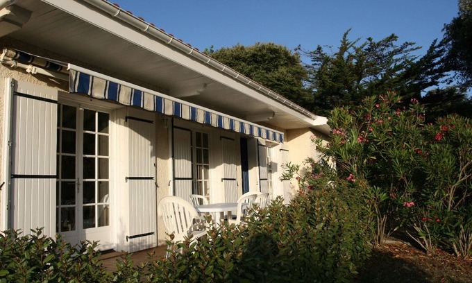 Soulac-sur-Mer Ski Chalet | A Pied A LA Plage ET AU Centre Ville À Soulac SUR MER - V06205