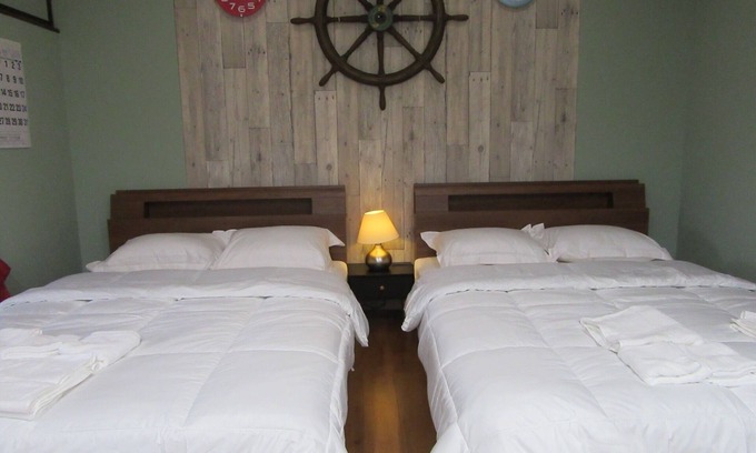 Hatago Oda Onsen House | A private 2nd floor townhouse in the center of Izu/Izumo Shimane