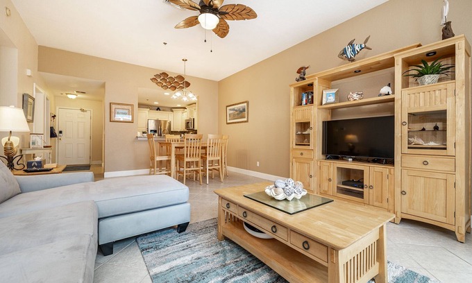 Independence Square House | A private beachfront condo just steps from beach
