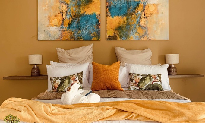 Mbazwana Ski Chalet | A real African bush experience with the perfect blend of home comforts.