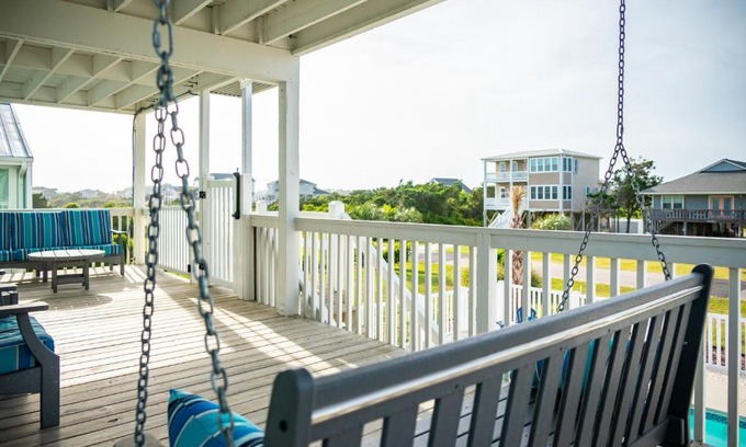 Long Beach House | A Sea View Cottage by Oak Island Accommodations