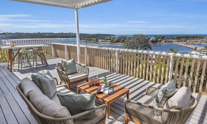 Merimbula Cabin | A Short Time - 3 Bedroom House