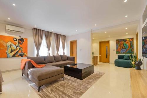 Ajah Apartment | A Spacious and Stylish 1 Bedroom Apartment