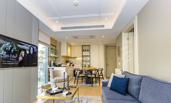 Kadikoy Apartment | A Wonderful Flat near Kosuyolu Street in Kadikoy