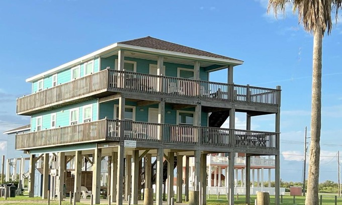 Port Bolivar House | Abby Sands Castle Home