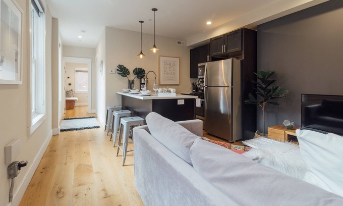 Rittenhouse Row Apartment | Abode Philadelphia - Rittenhouse Square Locust St