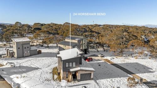 Dinner Plain Ski Chalet | About Time