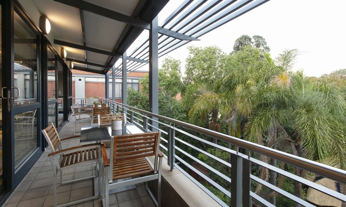 Arcadia Apartment | Absolute Farenden Apartments