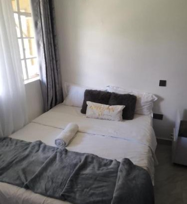 Nakuru Hotel | Acacia Sky