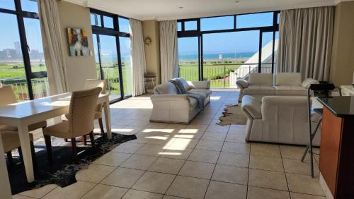 Durban Point Apartment | Accommodation Front - Regal 6 Sleeper Across the Ocean