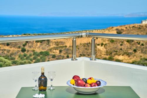 Astratigos House | Achilleas Apartments with Sea View