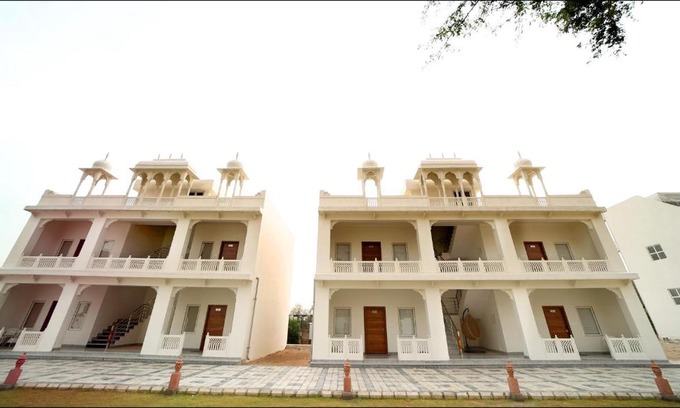 Jaipur Hotel | Achrol Palace