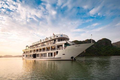 Ha Long Boat Rental | AE Cruise Halong Bay