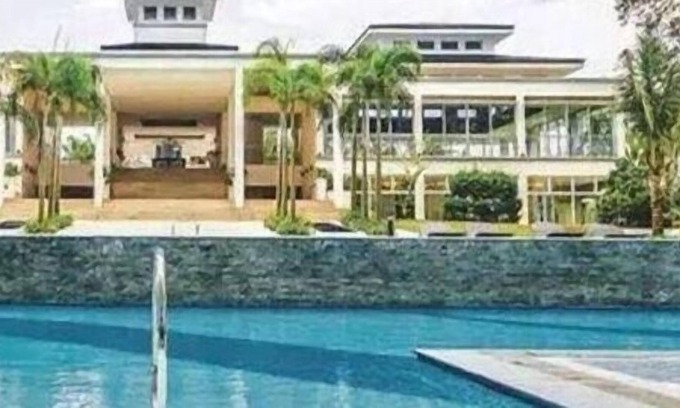 Santo Cristo House | Affordable 5-Star Condo in a 5-Star location