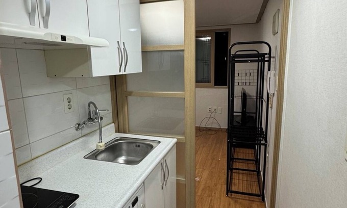 Miseong-dong Apartment | Affordable Single Room in Seoul - 5 minutes to the subway station