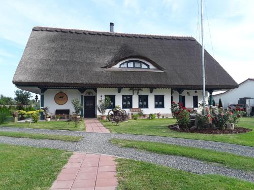 Gorgova House | Agropensiunea Beluga