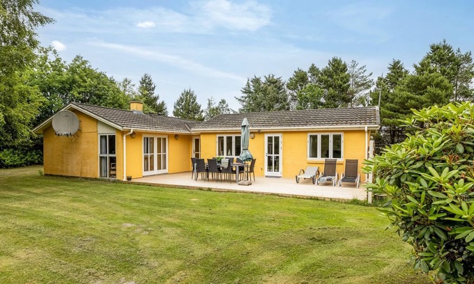 Bratten Strand House | "Ahnandia" - 200m from the sea by Interhome