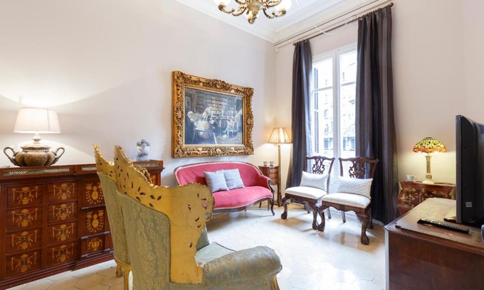 Gothic Quarter Apartment | AinB B&B Born-Via Laietana
