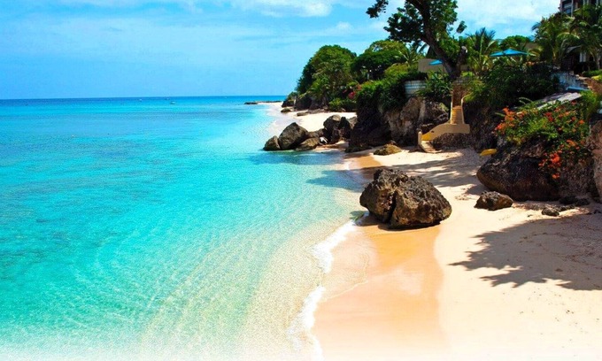 St. Lawrence Gap Apartment | Air conditioned 2 bed near Dover Beach