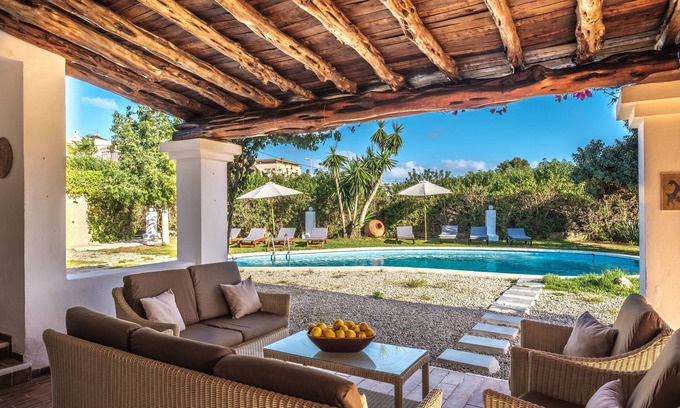 Sant Jordi de Ses Salines House | Air-conditioned Holiday Home with Pool, Terrace and Wi-Fi