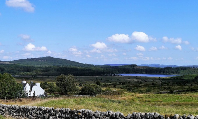 Castle Douglas Cottage | Airie Farmhouse - a house that sleeps 7 guests in 3 bedrooms